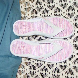 TEK Gear sandals, new M 7-8